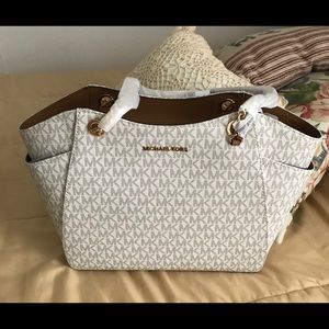 Michael Kors handbag